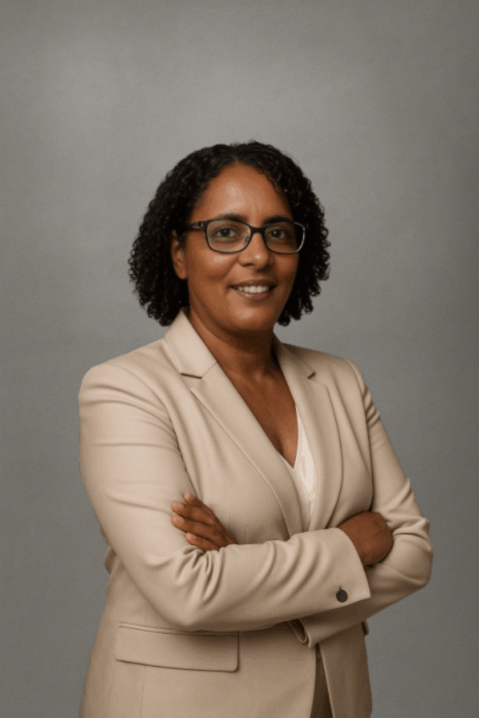 Profissional de contabilidade da Genbyte Digital cuidando da gestão financeira de empresas com precisão.